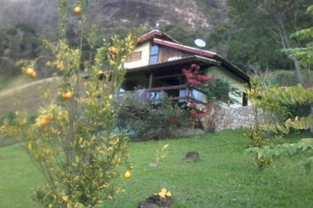 Casa Alpina Com Vista Panoramica De Lumiar Vila Nova Friburgo Exterior foto
